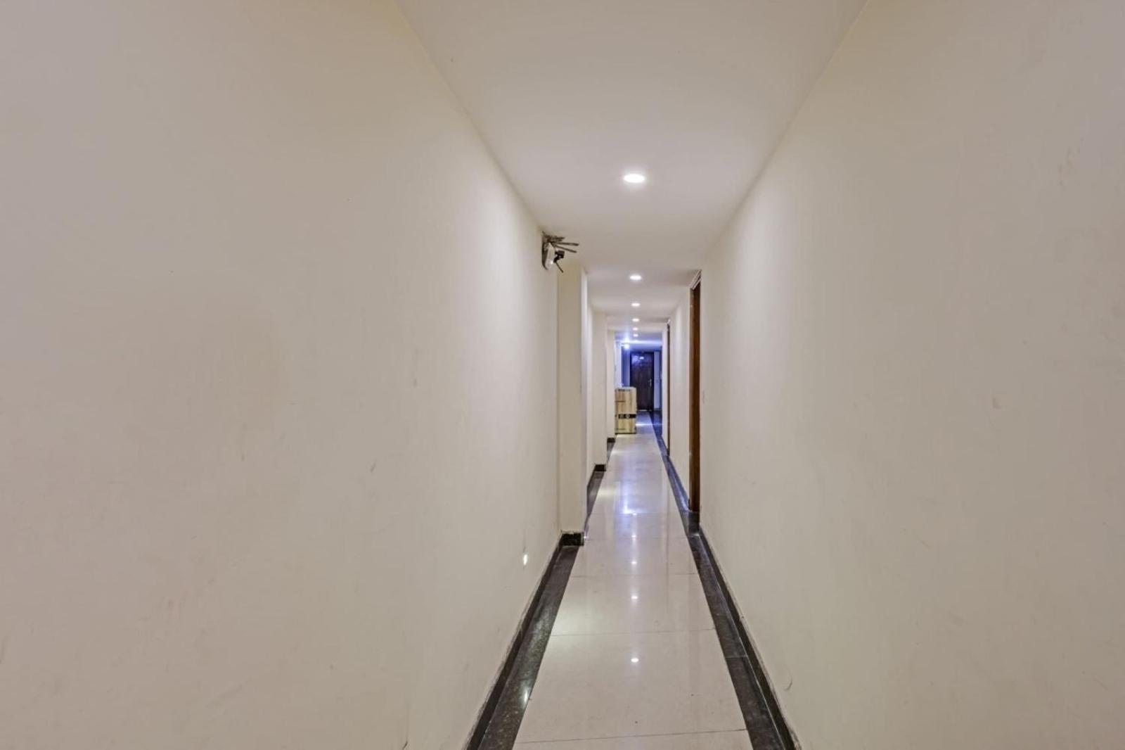 Hotel Keshew International Νέο Δελχί Εξωτερικό φωτογραφία