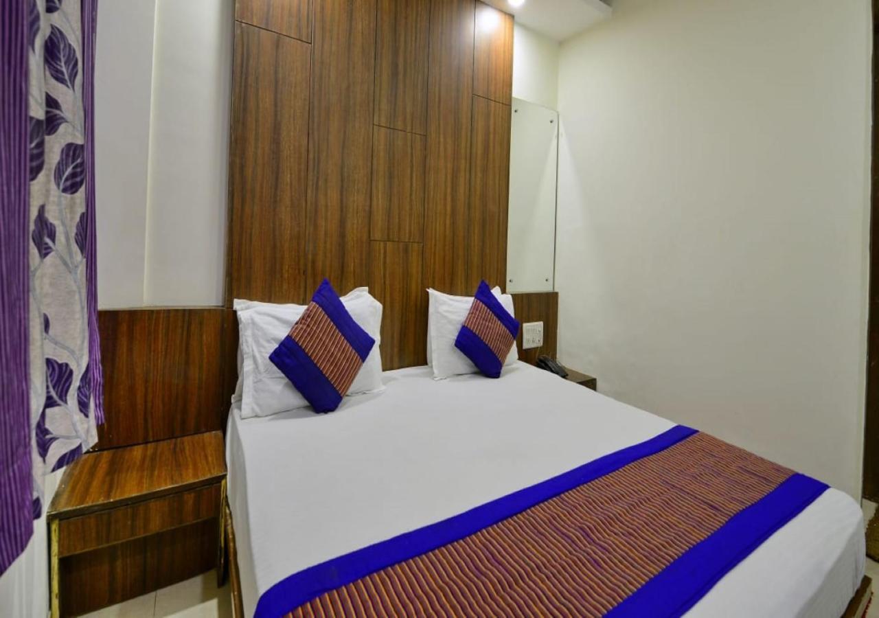 Hotel Keshew International Νέο Δελχί Εξωτερικό φωτογραφία