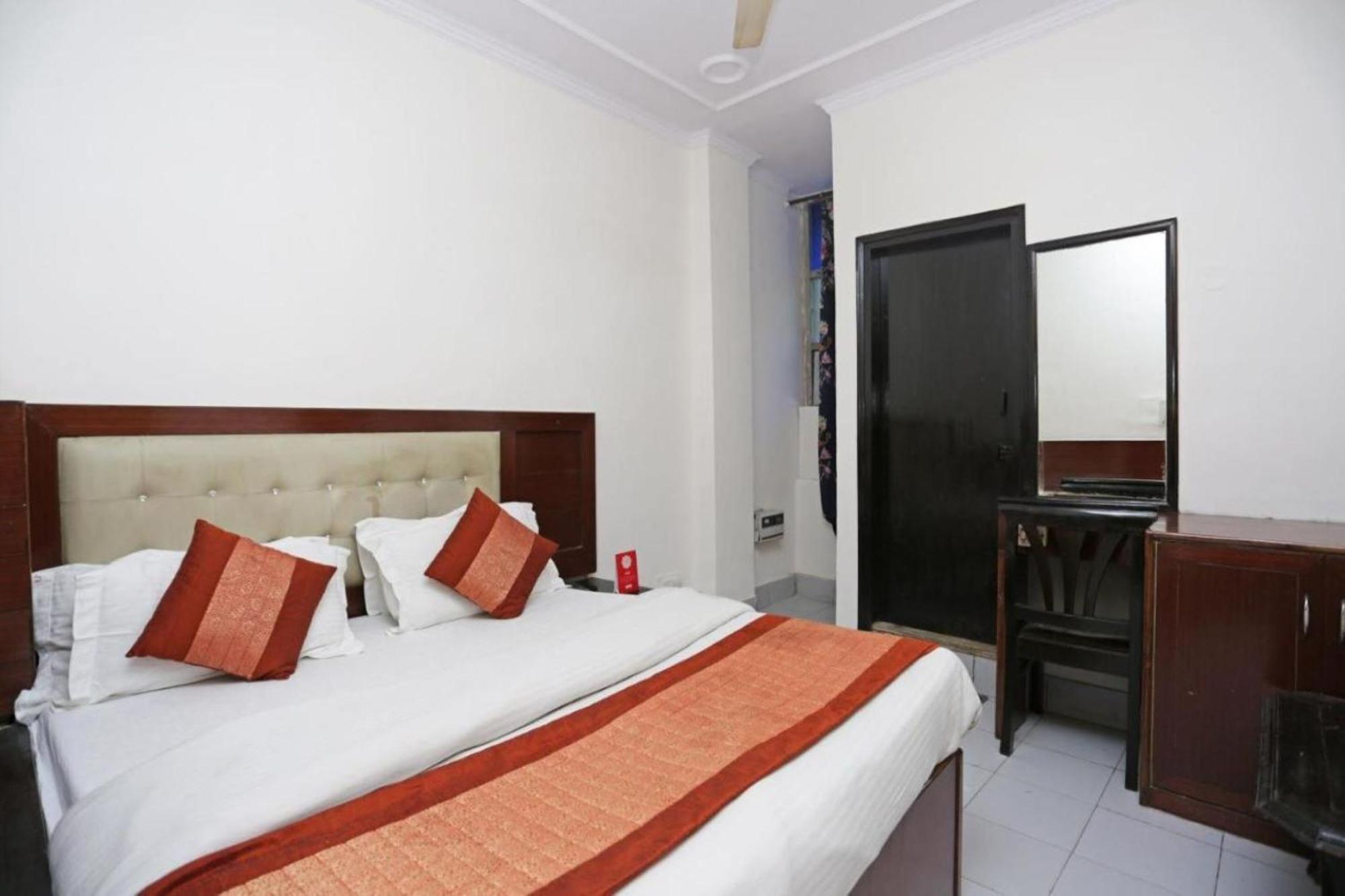Hotel Keshew International Νέο Δελχί Εξωτερικό φωτογραφία